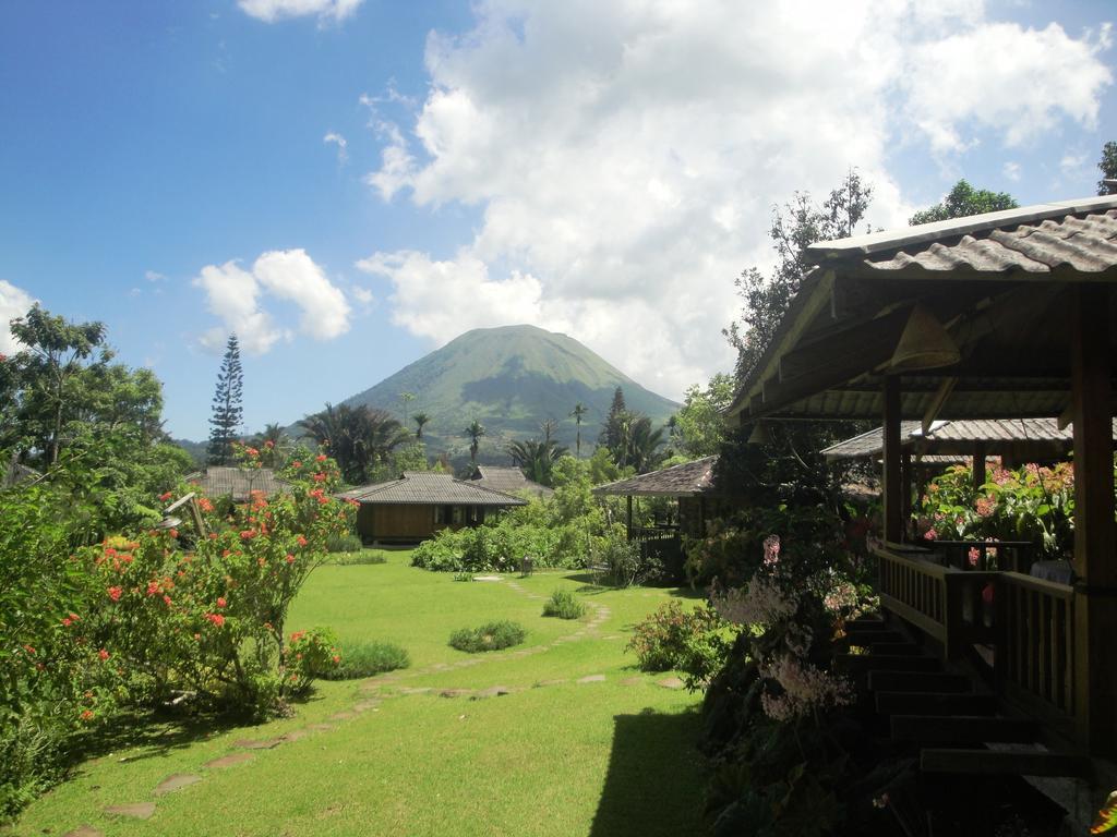 Gardenia Country Inn Tomohon Стая снимка