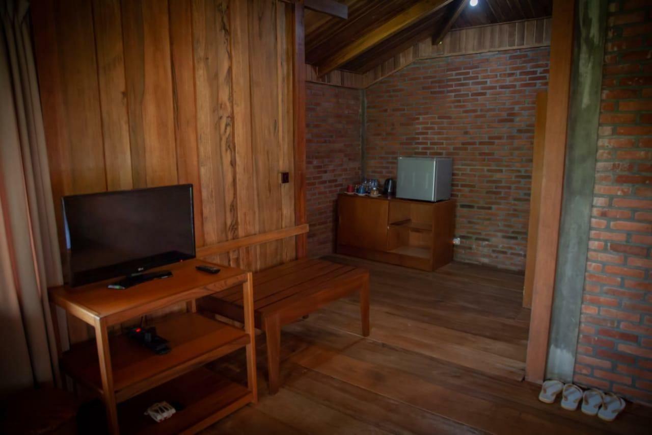 Gardenia Country Inn Tomohon Екстериор снимка