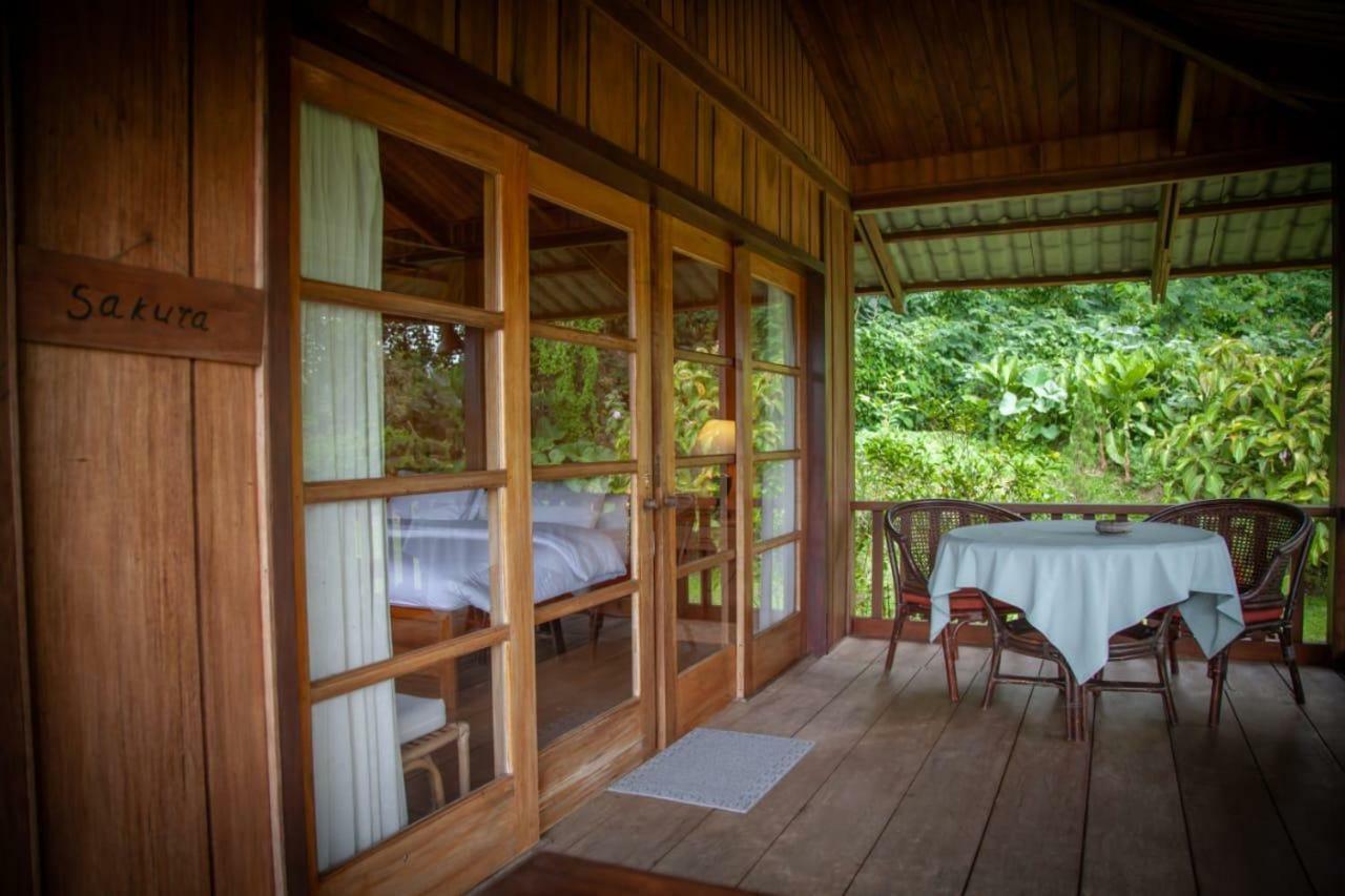 Gardenia Country Inn Tomohon Екстериор снимка