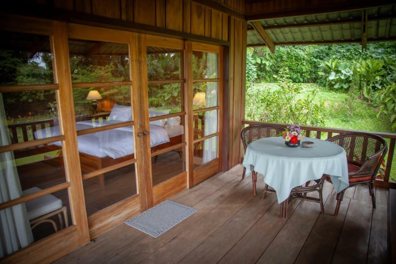 Gardenia Country Inn Tomohon Екстериор снимка