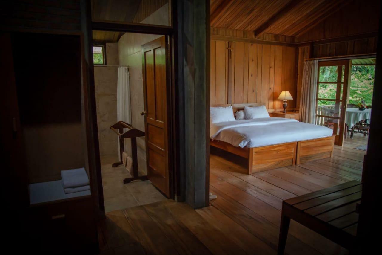 Gardenia Country Inn Tomohon Екстериор снимка